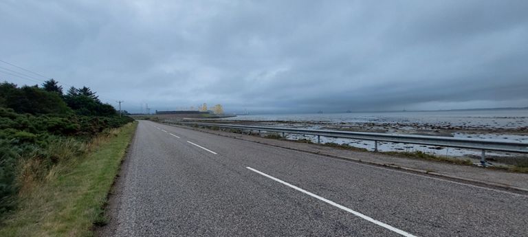 Video: approaching Nigg and first sight of oil rigs in Nigg Bay. Read "Hot and cold stacking of anchored rigs.." for why there are several in the bay: https://pocf.co.uk/oil-gas/