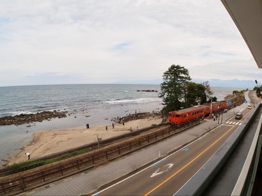 ちょうど電車きた