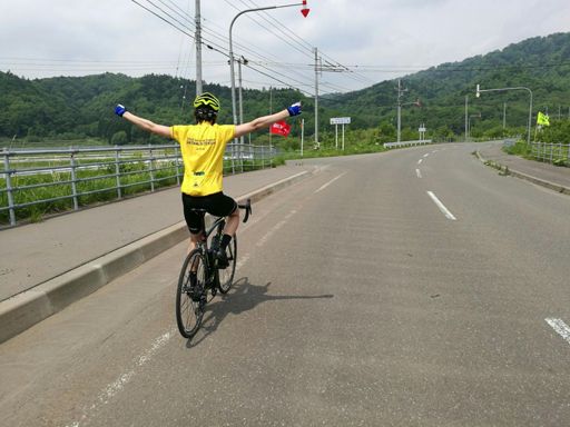 シャンゼリゼ通りに帰ってくるマイヨジョーヌ