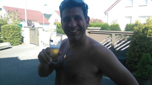 Tu n'as qu'à boire des bières !  Santé mon Steph