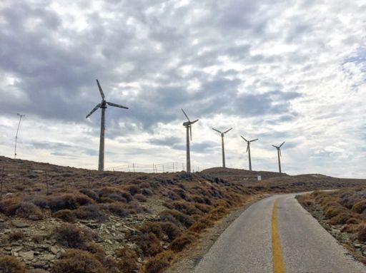 Първи допир с военната техника към върха, което е реално и противовъздушна база. Пътчето - нямам думи, сам самин съм, черен ездач, жълта лента.