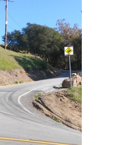 Quimby got some new road signs 😂  I guess that rules out bikes too. Notice how they protect that sign with a huge rock, hehe. And the tire tracks where trucks going up gotta give it everything they got, and maybe have to make a 2nd run at it 😲