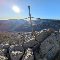 Montagne du Cheiron avec ma soeur