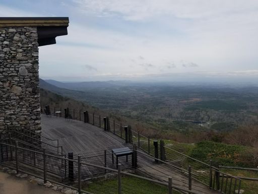 Looking down the super long skyway ridge line.