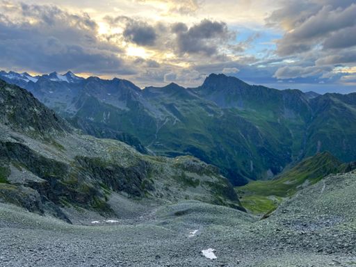 Abstieg zur Franz Senn Hütte, die ich erst bei Dunkelheit erreiche