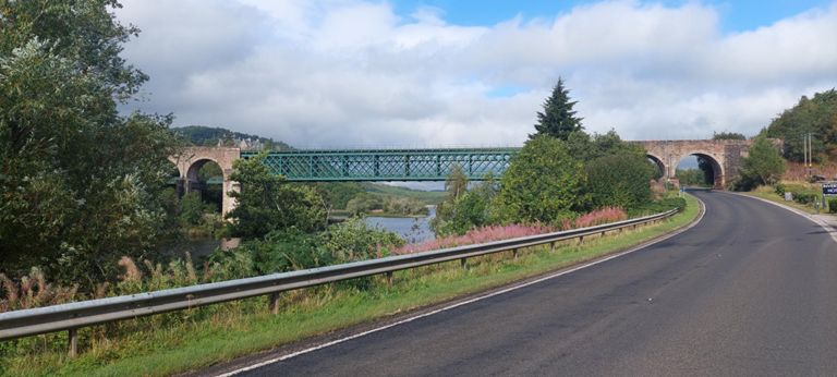 Last look back at the Shin Railway Viaduct which will feature in the revised route only as being beside not on route as on Day 32, with Carbisdale Castle behind. https://en.wikipedia.org/wiki/Shin_Railway_Viaduct