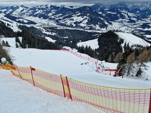 Mausefalle gesperrt....Schade, weil nach dem Sprung isses ja ne blaue Piste.