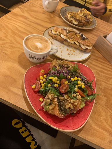 Breakfast at Rustik d’Emporda 👌🏼