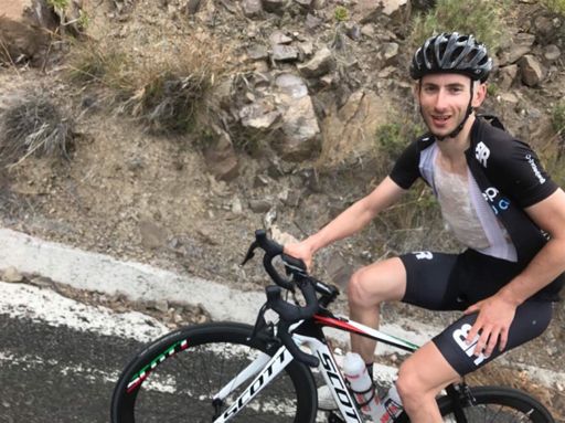 Plastic bags saves the day.. no underwear nor windstopper on the chilly descend :)