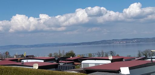 O lago calmo..finalmente pouco vento 💨..👍🇵🇹🇨🇭🇧🇷🦁🐺💃🍀🏔🏔🏔🐺🏔🏔☝️😉