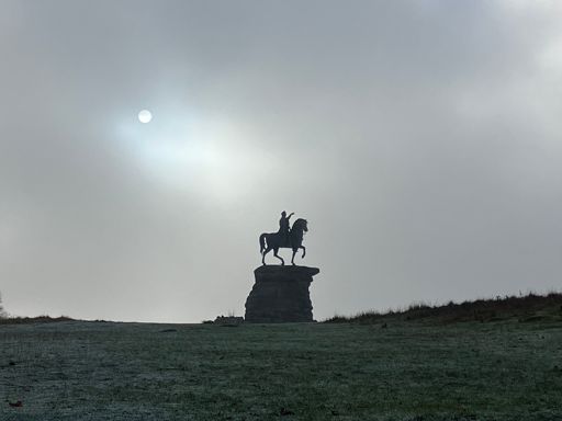 King George III copper horse statue above Snow Hill.