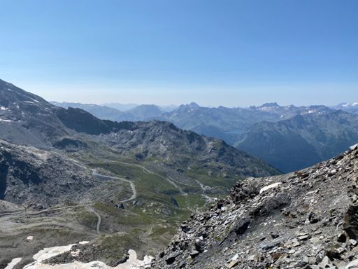 Vue sur la Vallée de la Maurienne: plus de 2000m de Dénivelé négatif !