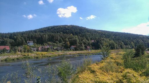 Fajna górka , przyjemne traski :)