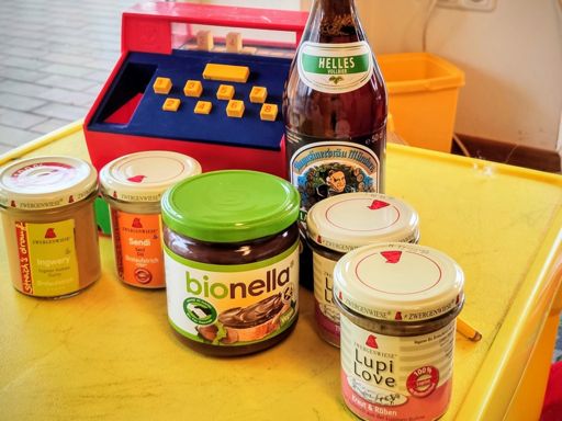 Little junk vegan shopping tour...yummi 🙃