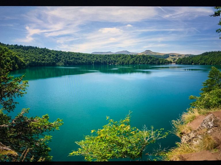 Sancy] Besse et lac Pavin - Building bridges between people
