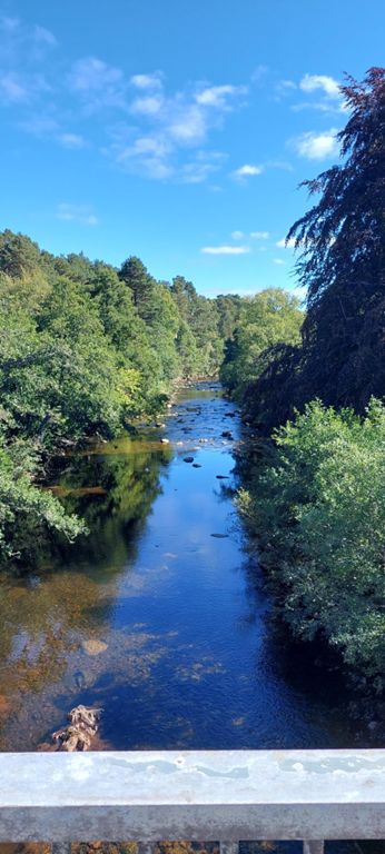 River Dulnain, Carr-Bridge, which the Old Pack Horse Bridge traverses. https://en.wikipedia.org/wiki/River_Dulnain