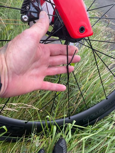 Yet another snapped spoke 🤦‍♂️back to the shop
We go 😤