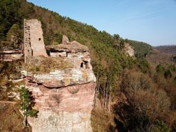 Entre roches et ruines autour d’Obensteinbach