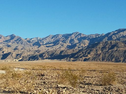 Before race start - enjoying the beauty of Death Valley