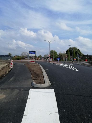 Rotonde Ten Post klaar, mooi geworden.