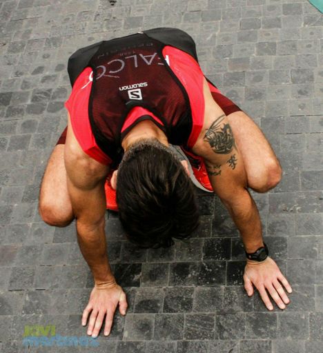 Tras cruzar la meta.