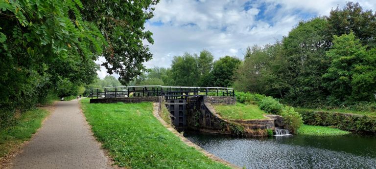 Mini series of continual locks like the Caen Hill Locks (Day 3), but we turned off here for route though a park before rejoining further towards Leeds