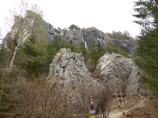 skály kopce Kanzianinberg, zdejší lezecká lokalita