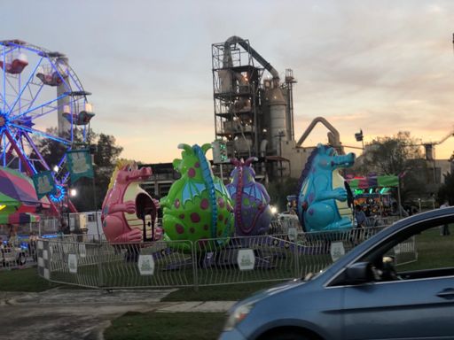 I love that the big mine is visible here. Interesting note: if you start at the bottom of the strip mine and then climb to the top of the nearest ridge it would be a Cat 3 climb in the middle of barely cat 4 territory. And the climb out of the mine itself would almost be a cat 4.