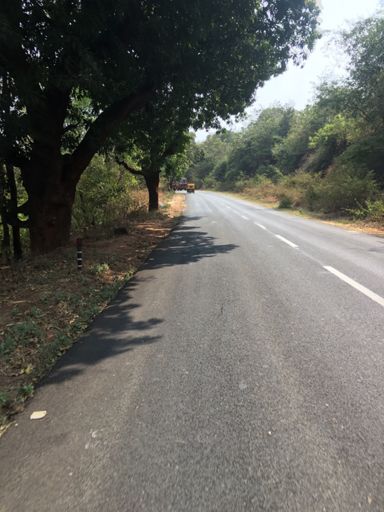 This is the charming ‘old’ road style, compare this to the pic above ;-(