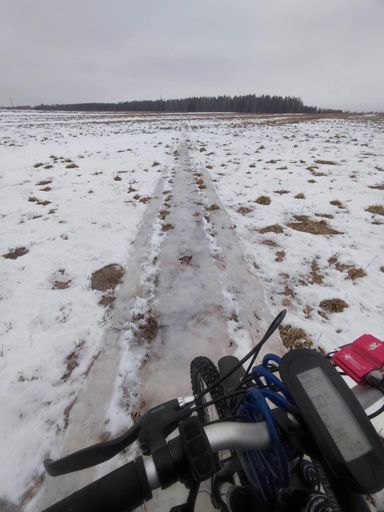 Снегоходка заледенела, то что надо
