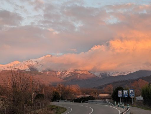 Awesome evening light on the mountains