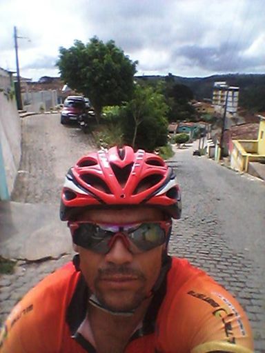 Da vida eu só quero ser feliz.