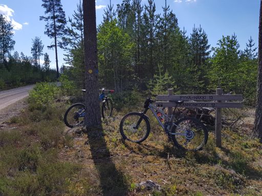 Siitä on aikaa kun olen noin paljon tunkannut siirtymällä kivaan paikkaan, pyhä häkki.