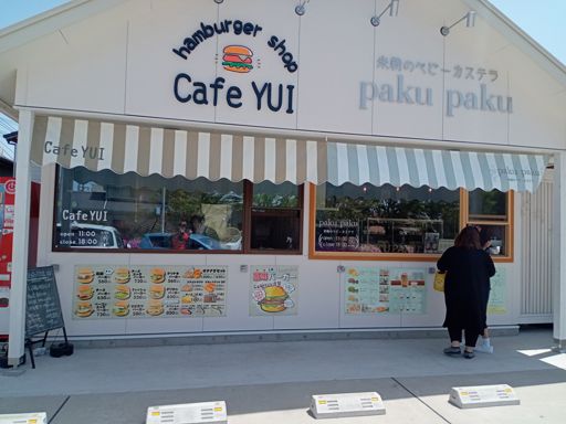 Lunch and dessert are right next to each other.   It doesn't get any better than that.