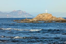 Sentier du littoral de st Tropez avec ma soeur