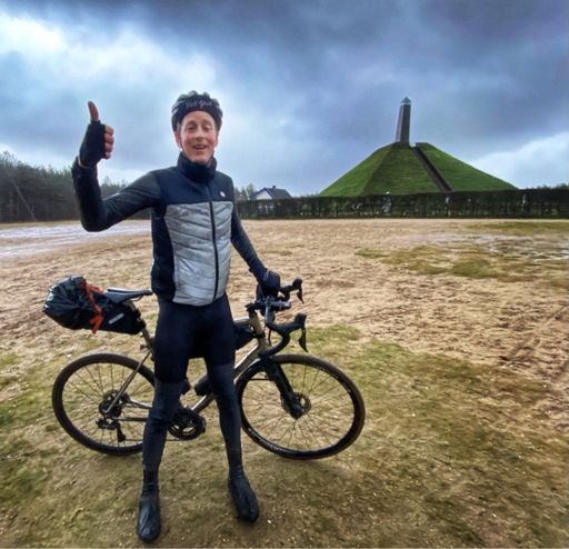 Pyramide van Austerlitz, cirkel is rond