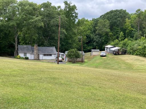 Pete and Gerry's place