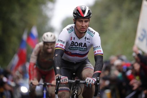 コンポは機械式？