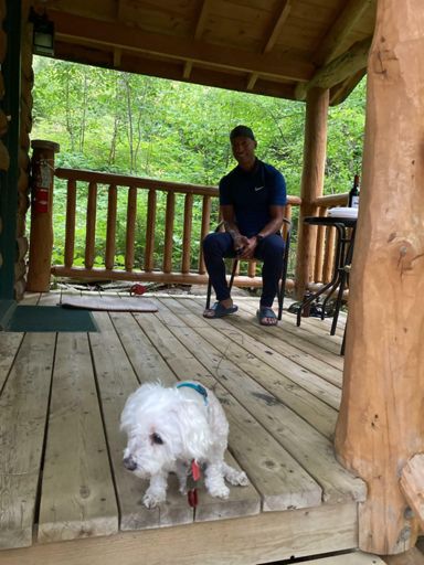 Basil looking for mommy:)