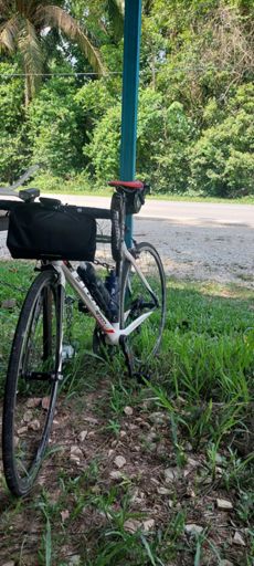 terlajak simpang huhu