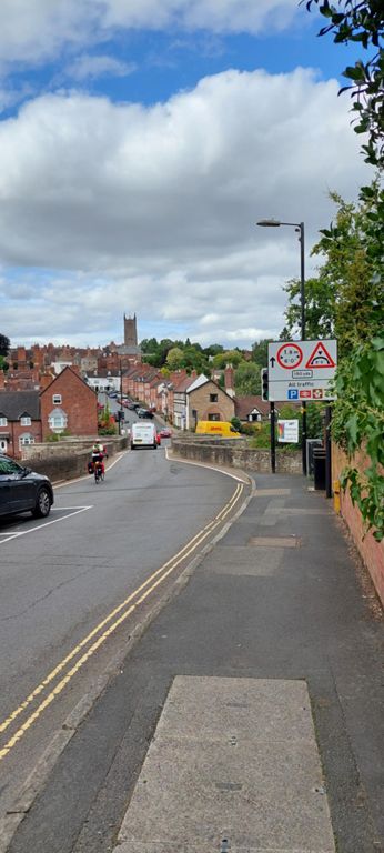 In Ludford on Overton Road, approaching Ludlow and its bridge over the River Teme, with St Laurence's visible on the hill.   About Ludlow: https://en.wikipedia.org/wiki/Ludlow   About St Laurence's: https://en.wikipedia.org/wiki/St_Laurence%27s_Church,_Ludlow