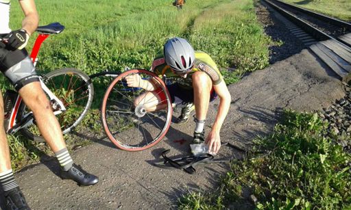 Один баллон СО2 + одна камера + одно колесо + 10 sec = 6 bar (ТЕСТ ПРОЙДЕН!)