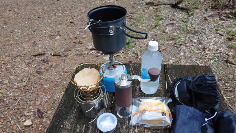 さて、店広げます