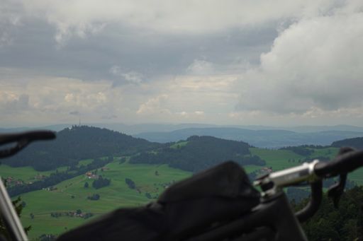 De tassen zitten erop. Het is tijd. 