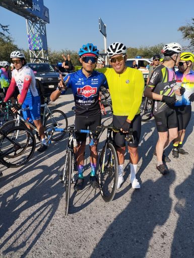 con Irving antes de la carnicería 🤪