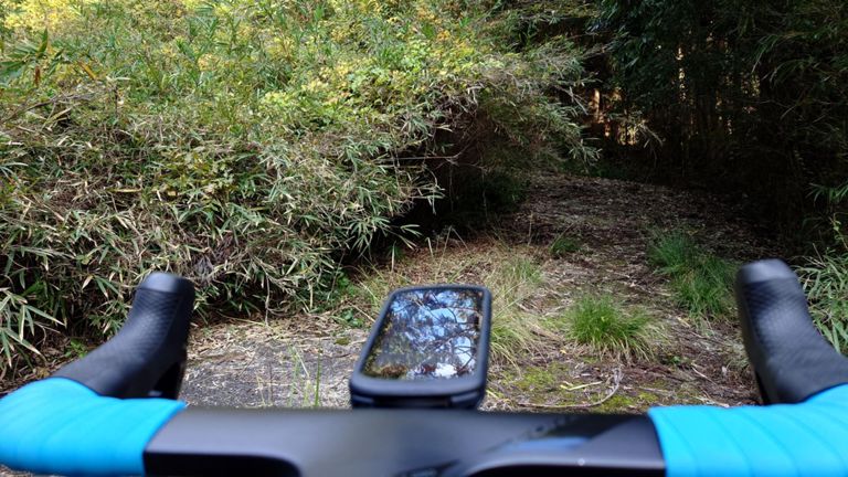 ん～、乗って来る自転車間違えたか?　
Renegade号だったらそのまま突き進んでました😆