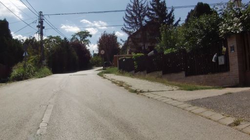 Nagytanyéron raktam neki, de elég meredek..    Itt azt hittem már vége lesz, de még csak a felénél tartok..