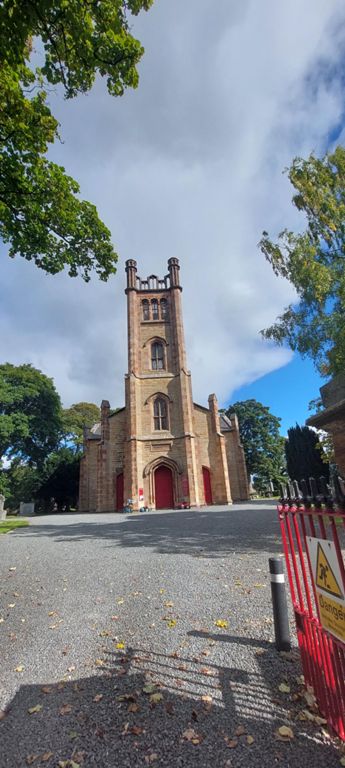 1820 Cockpen and Carrington CofS church. Website's About us: Photo gallery includes internal photos.  https://www.church.cockpen.co.uk/history.php