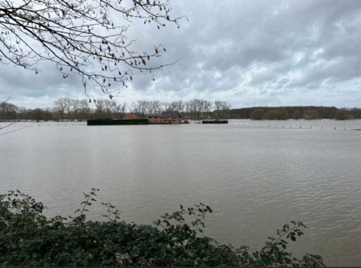 Die Lippe, nicht normal wie viel Wasser da gerade unterwegs ist 