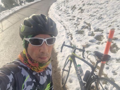 Foi um bom pedal..as pernas estavam feitas num 8 ..o treino em casa de 170km foi duríssimo..hoje a rolarem com grande esforço..🤪🤪🚴‍♂️🔥🚴‍♂️🔥🫣🫣😅😁💫🍀☝️😉